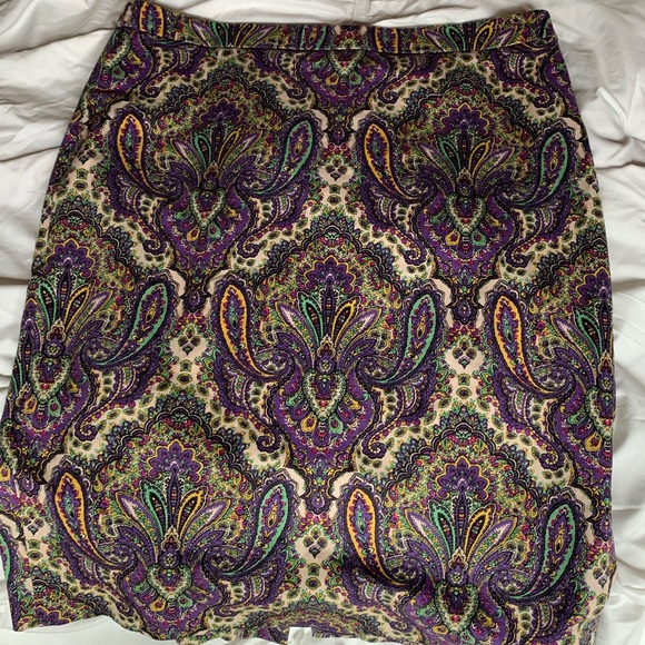 J. Crew Dresses & Skirts - Pretty J. Crew No. 2 pencil skirt